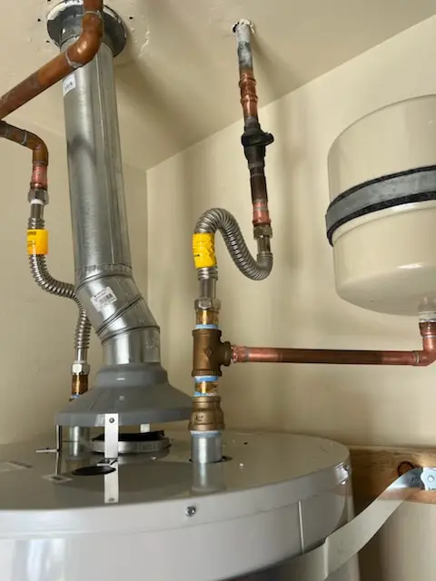 Water heater installation and plumbing repair in Deer Creek